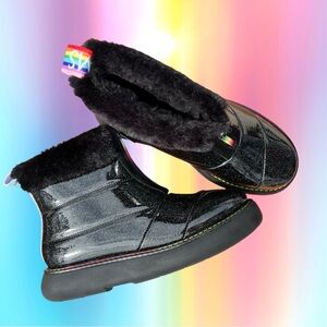 TOMS Black Sparkle and Rainbow Faux Fur-Lined Puffer Cuff Ankle Boots - Size 8